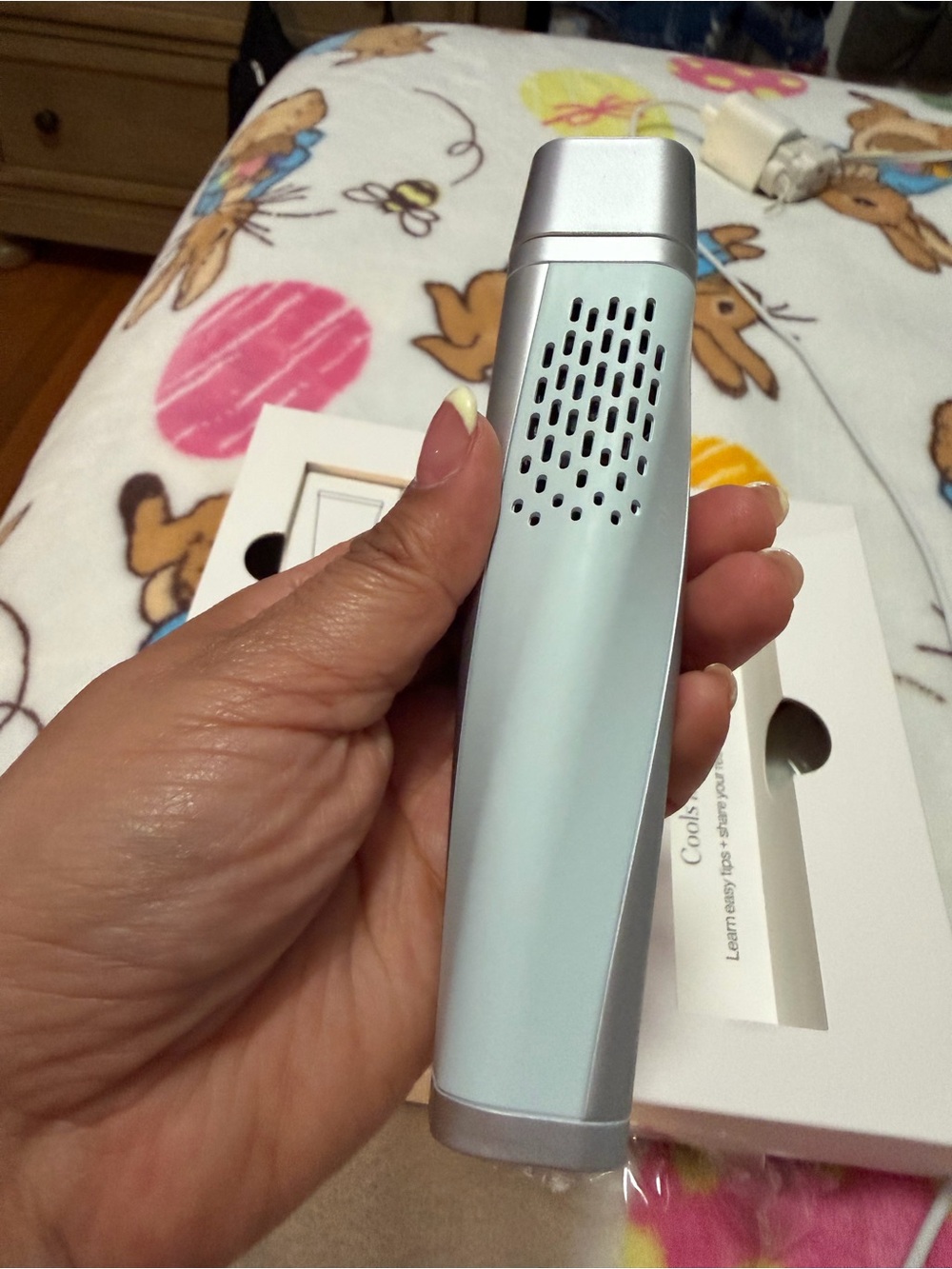 Dermaflash Cool Instant Cooling Depuffing Facial Massager - Silver - Picture 7 of 9